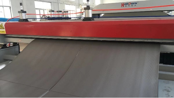 中空板廠家告訴為什么塑料PP板會產(chǎn)生臭味？